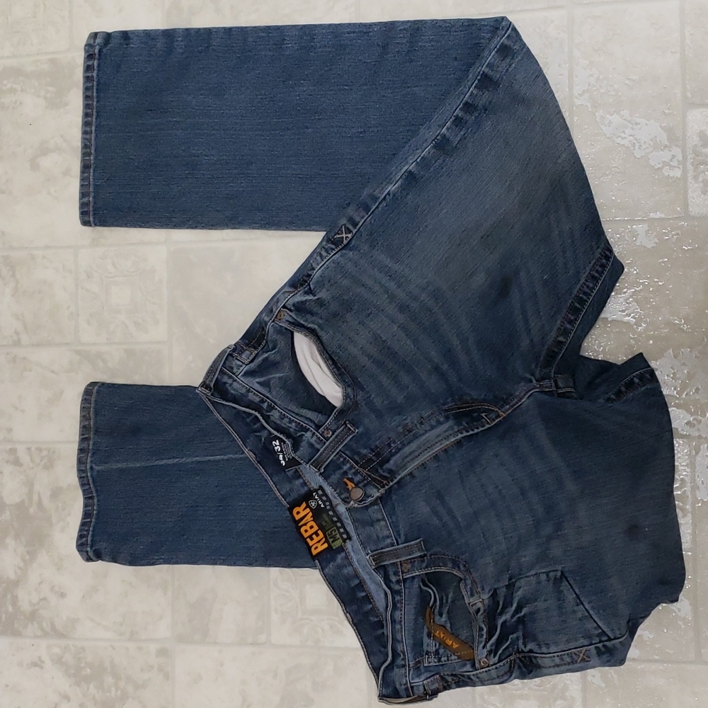Ariat jeans men 34×32 slim straight
